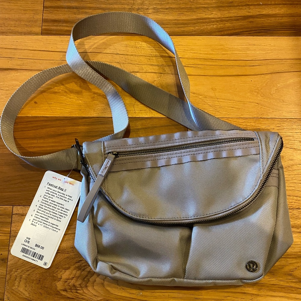 Lulu lemon purse/bag